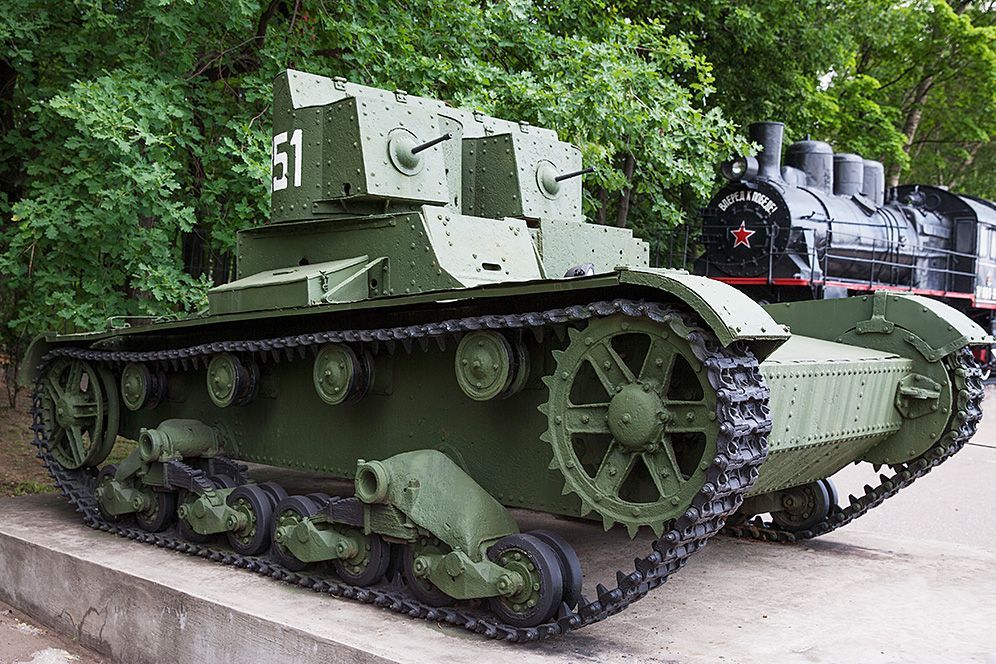 Танк т1. Танк т-26 двухбашенный. Т-26 обр 1931. Т-26 танк СССР. Танк т 26 экипаж.